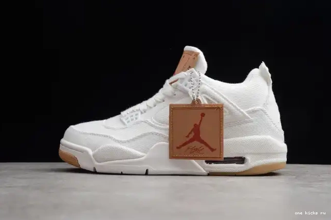 Rep Onekick 'White' 4 Levi's AO2571-100 x Jordan Air 0422